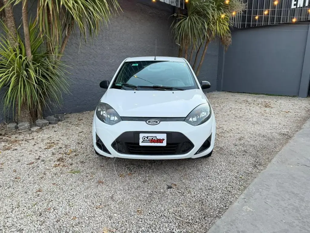 Ford Fiesta Fiesta 1.6 5 Ptas One Ambien. Plus 2012 - foto 2