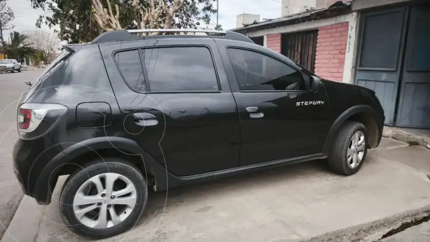 Renault Sandero Stepway 1.6 Privilége  2015 - foto 2