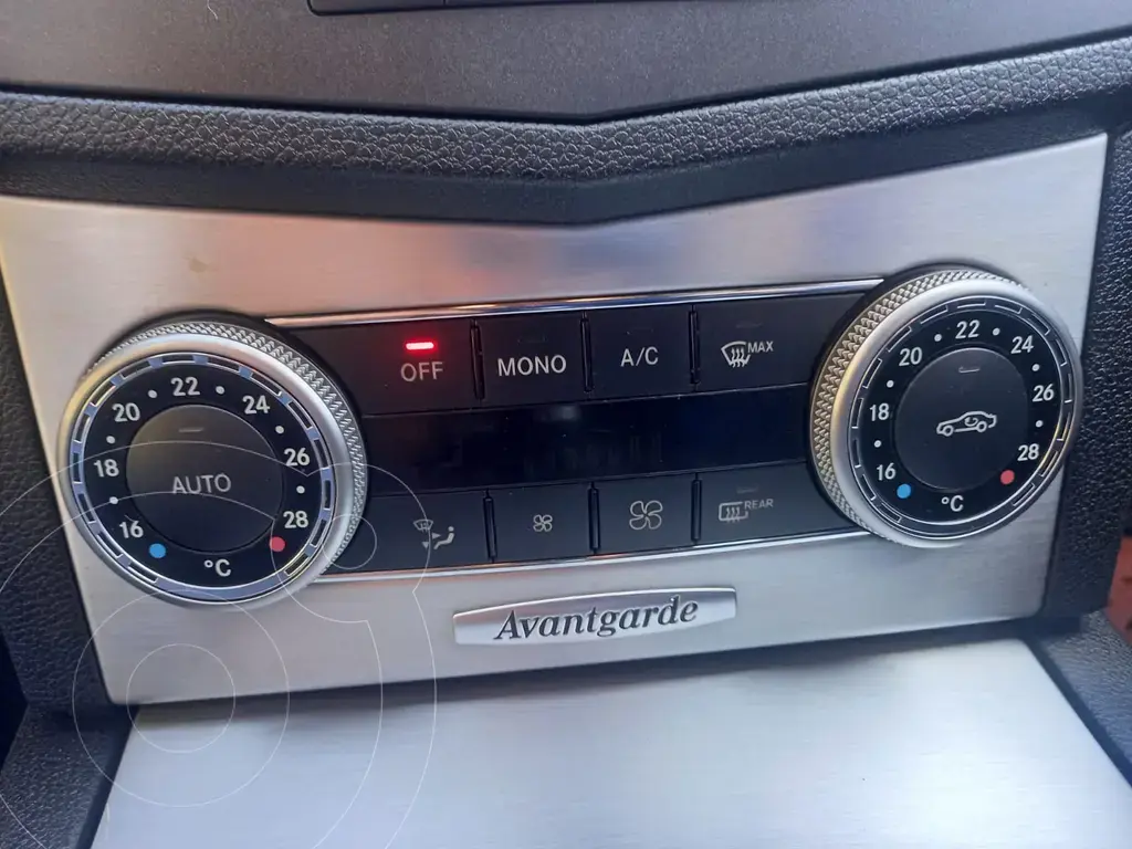 Mercedes Clase C Sedán 350 Avantgarde Sport Aut (3498 Cc) 2011 - foto 4