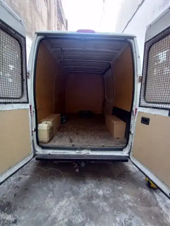 Peugeot Boxer Furgón 350 Mh 2.8 Hdi Confort  2010 - foto 5