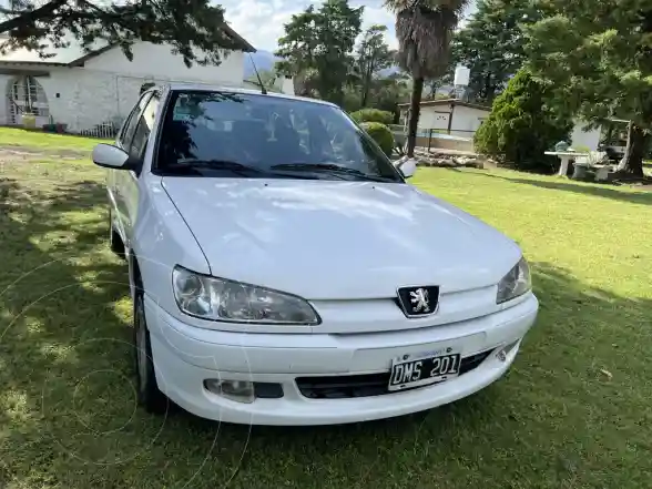 Peugeot 306 Sedán Xr Boreal 4P  2000 - foto 1
