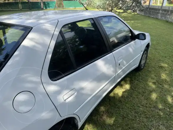 Peugeot 306 Sedán Xr Boreal 4P  2000 - foto 4