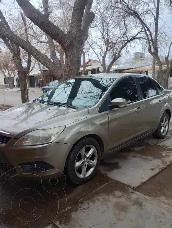Ford Focus 2010 - foto 1