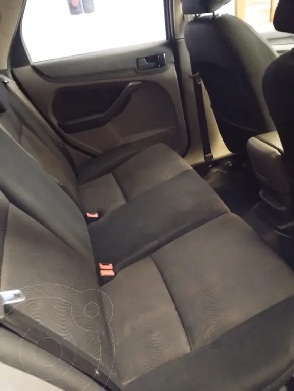 Ford Focus Exe Trend 1.8L Tdci Plus (1800 Cc) 2010 - foto 3