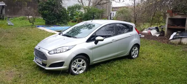 Ford Fiesta Kinetic S Plus (1596 Cc) 2017 - foto 1