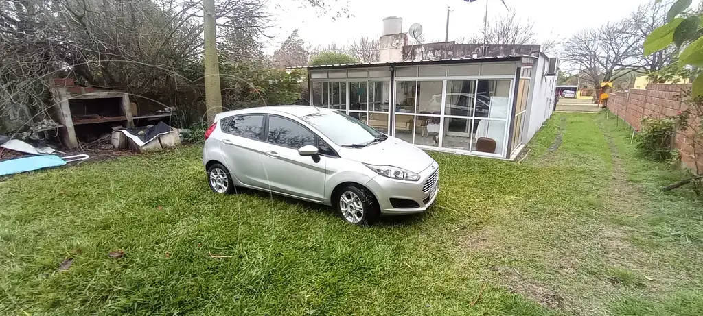 Ford Fiesta Kinetic S Plus (1596 Cc) 2017 - foto 3