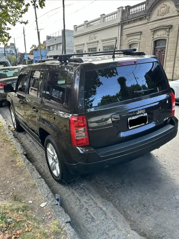 Jeep Patriot 2.4 Sport Aut (2360 Cc) 2014 - foto 3
