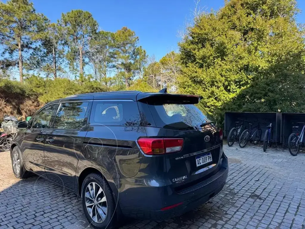 Kia Carnival Ex 2.2 Crdi Aut Full (2199 Cc) 2017 - foto 2