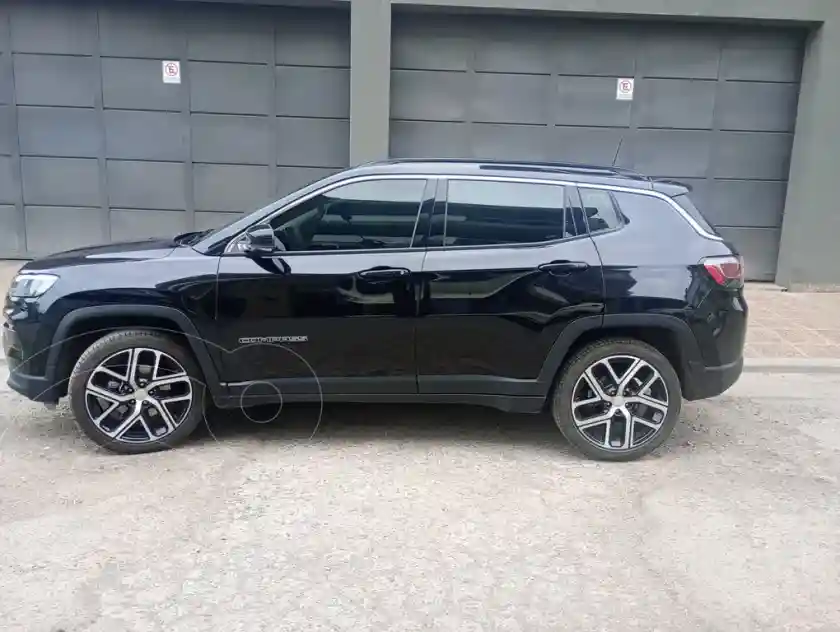 Jeep Compass 1.3 4X2 Longitude Aut Plus  2024 - foto 2