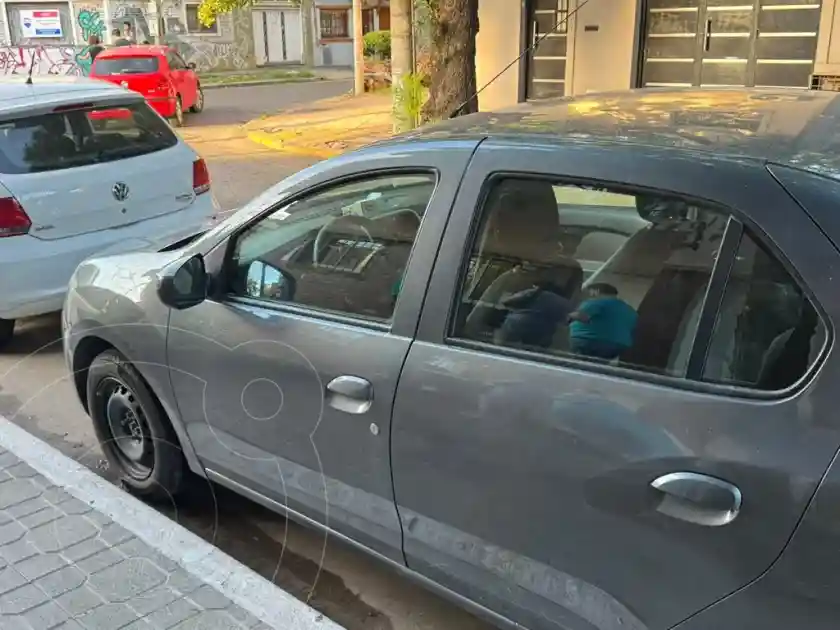 Renault Logan 1.6 Expression  2018 - foto 2