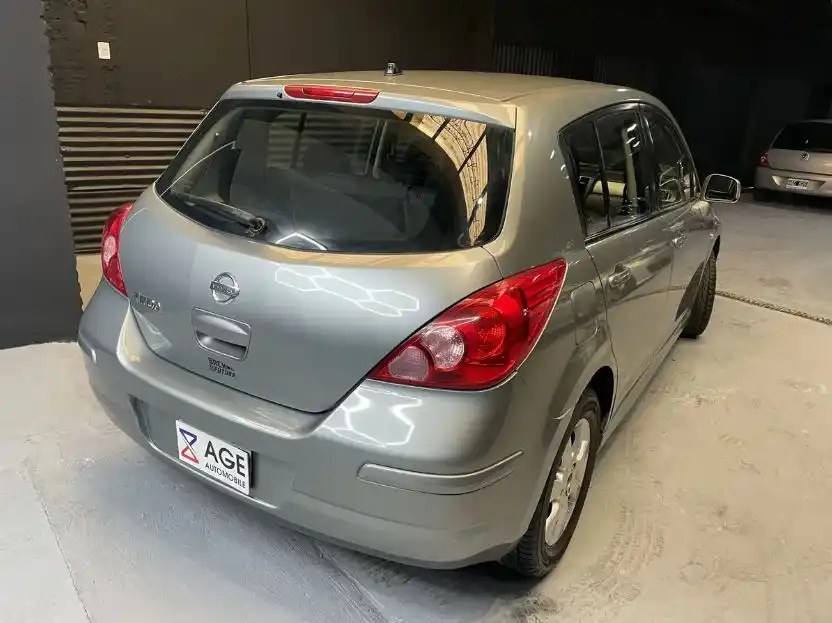 Nissan Tiida 1.8 Acenta 2010 - foto 5