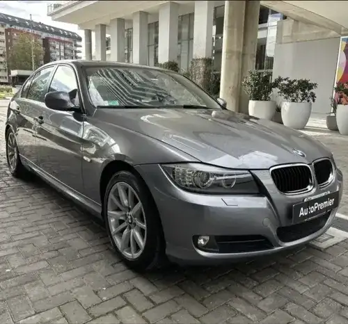 Bmw Serie 3 3.0 330I Sedan Executive 2011 - foto 2