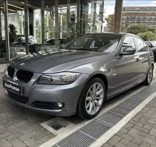Bmw Serie 3 3.0 330I Sedan Executive 2011 - foto 4
