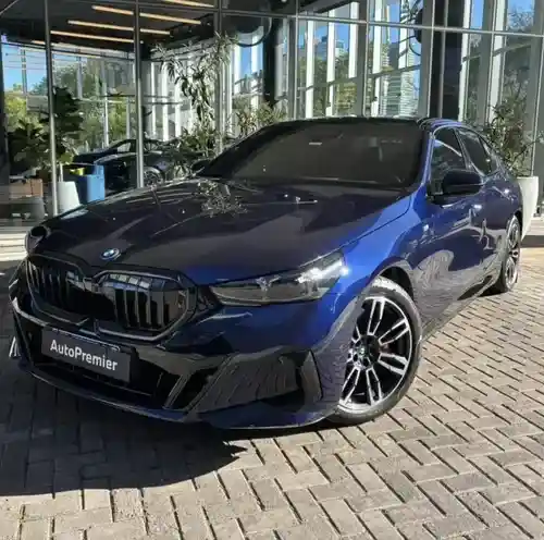 BMW Serie 5 2025 - foto 1