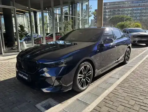 Bmw Serie 5 3.0 550E Xdrive M Sport Pro 2025 - foto 2