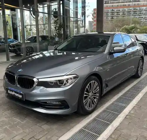 Bmw Serie 5 3.0 530Ia Sportline 2019 - foto 2