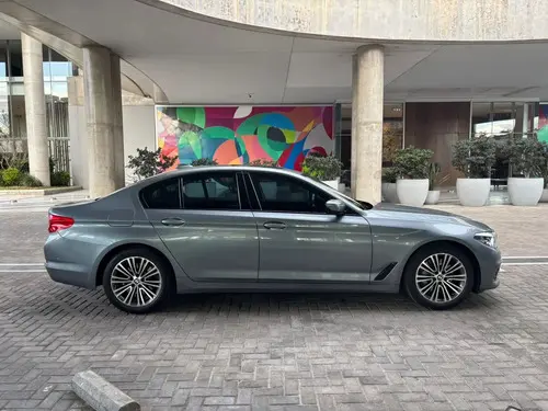 Bmw Serie 5 3.0 530Ia Sportline 2019 - foto 5