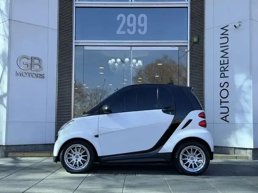Smart Fortwo 1.0 City 71Cv 2013 - foto 2