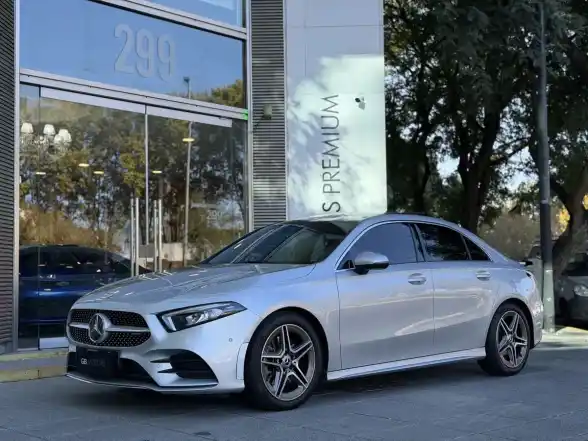MERCEDES BENZ Clase A 2021 - foto 1