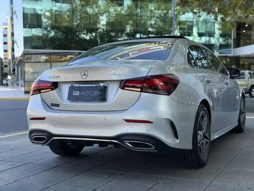 Mercedes Benz Clase A 2.0 A250 Amg-Line 224Cv Sedan 2021 - foto 5