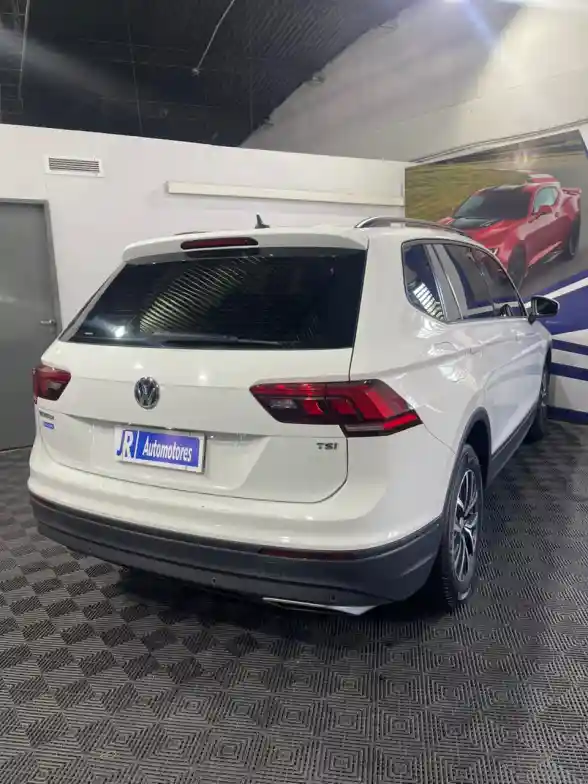Volkswagen Tiguan Trendline 2018 - foto 5