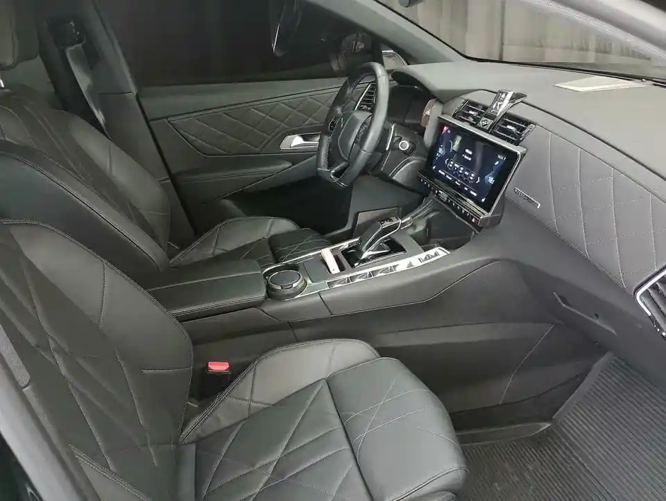 DS 7 Crossback 2023 - foto 1