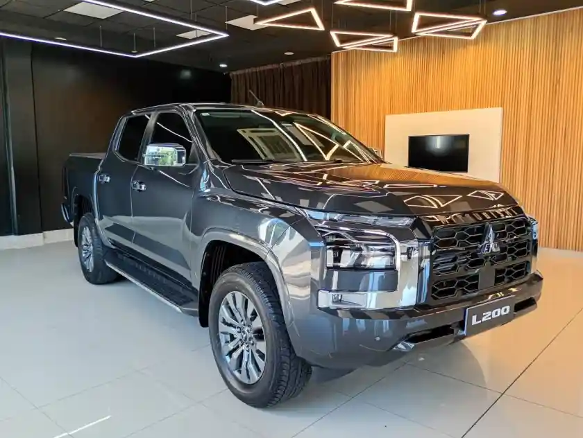 Mitsubishi L200 2.4 Gls At 4X4 2026 - foto 3