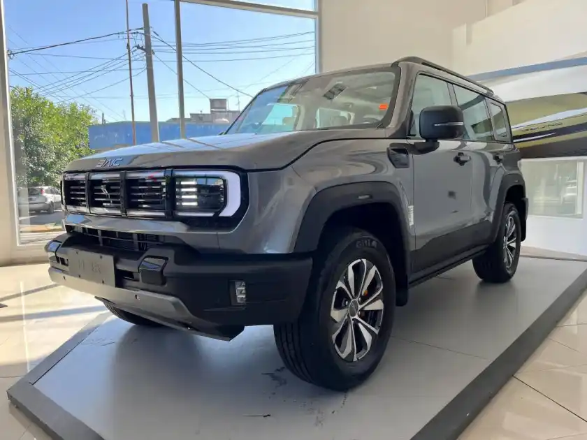 Baic Bj40 Pro 2.0T 4X4 At Zf 2026 - foto 2