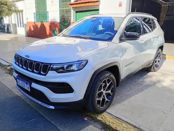 Jeep Compass 1.3T At6 4X2 Longitud 2024 - foto 2