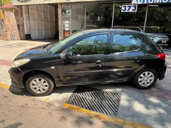 Peugeot 207  2010 - foto 3