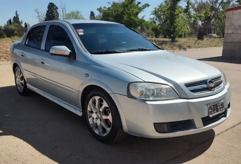 Chevrolet Astra  2009 - foto 2