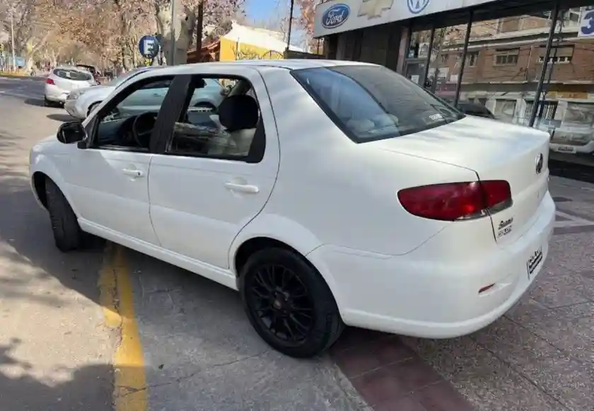 Fiat Siena  2014 - foto 3