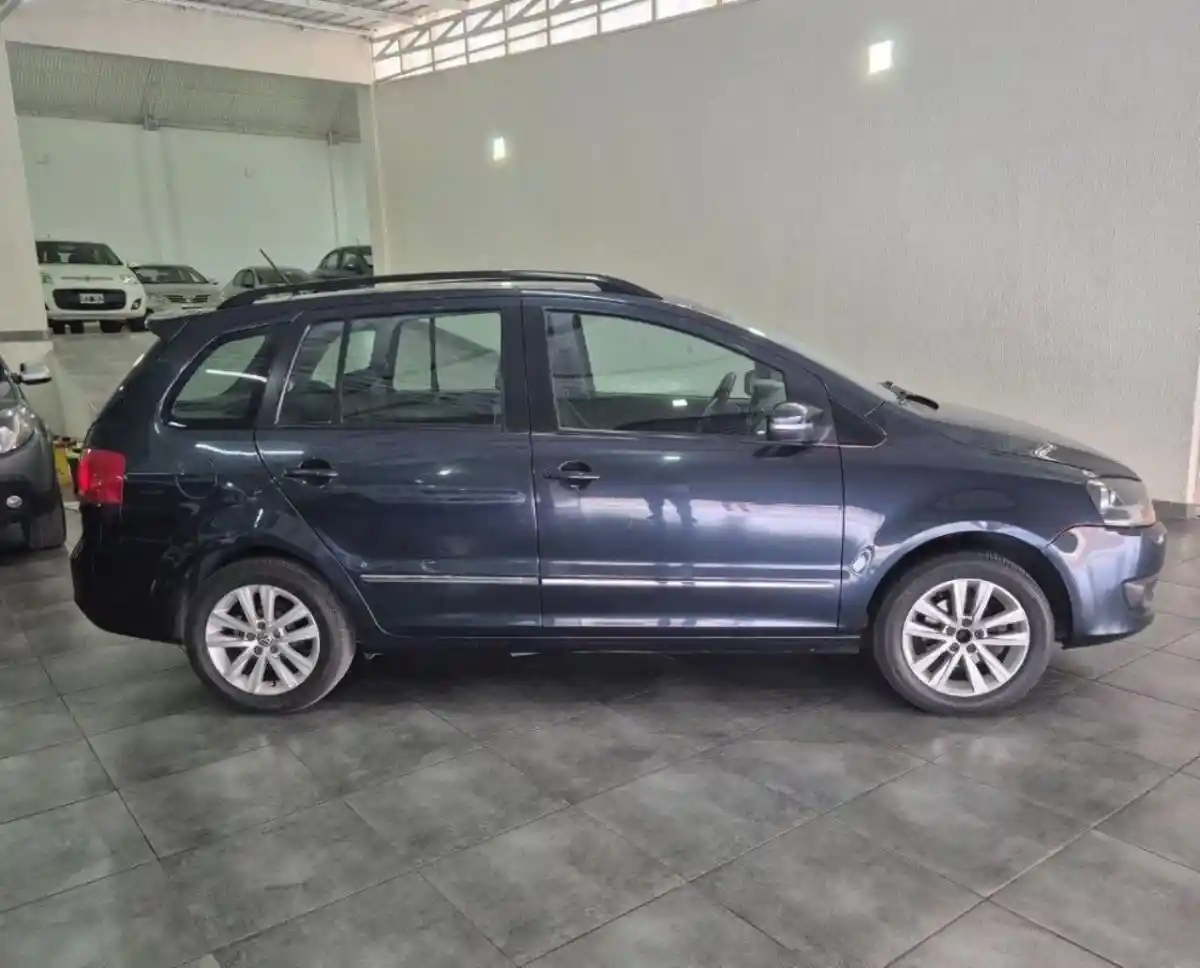 Volkswagen Suran  2012 - foto 4