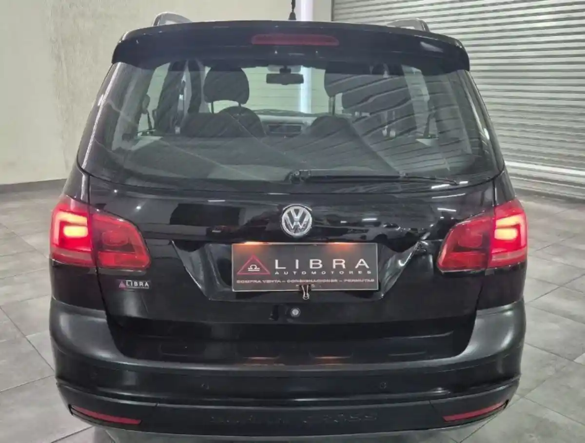 Volkswagen Suran  2012 - foto 4