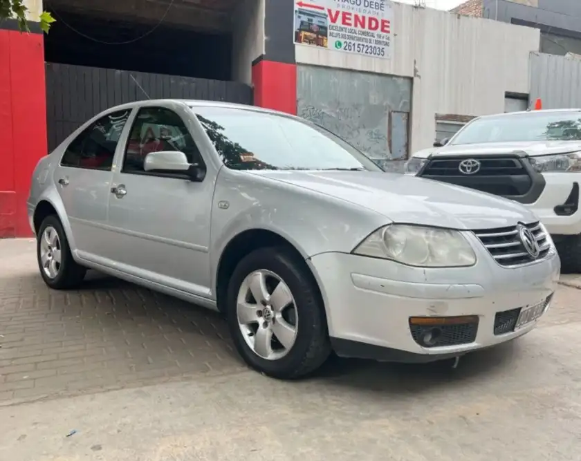 Volkswagen Bora  2011 - foto 2