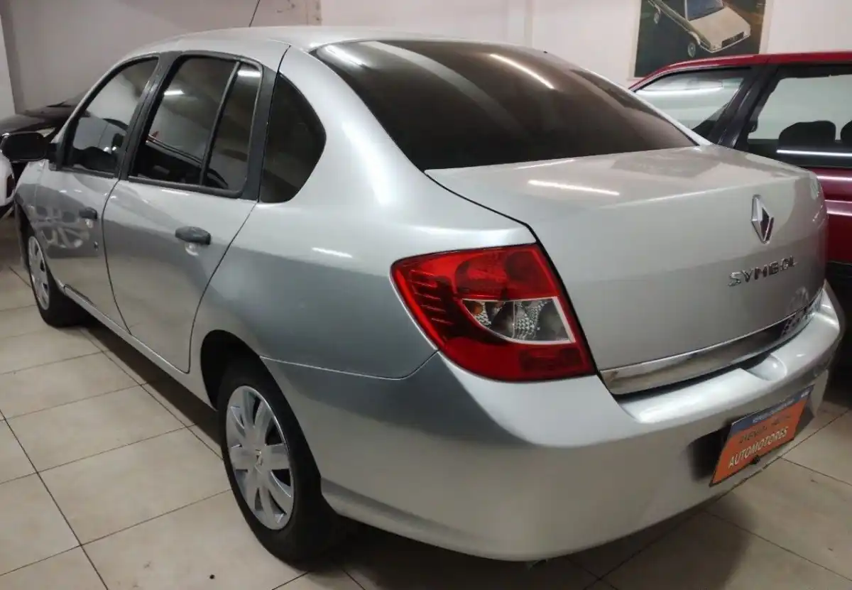 Renault Symbol  2010 - foto 4