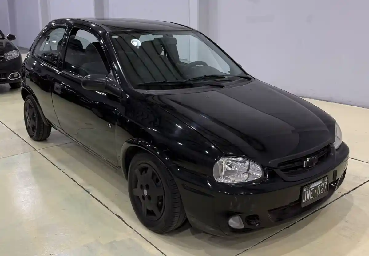 Chevrolet Corsa  2011 - foto 2