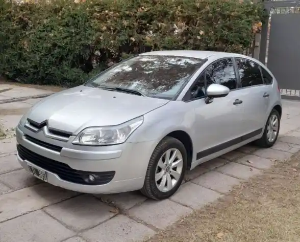 Citroën C4  2012 - foto 1