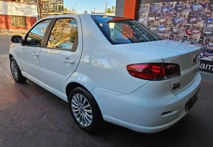 Fiat Siena  2015 - foto 3