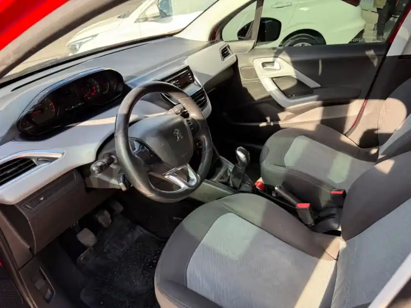 Peugeot 208  2014 - foto 4