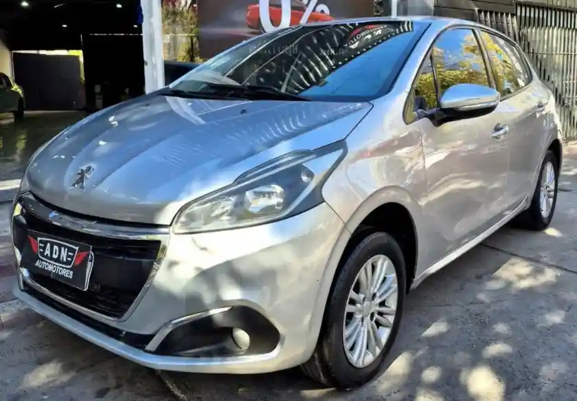 Peugeot 208  2017 - foto 1