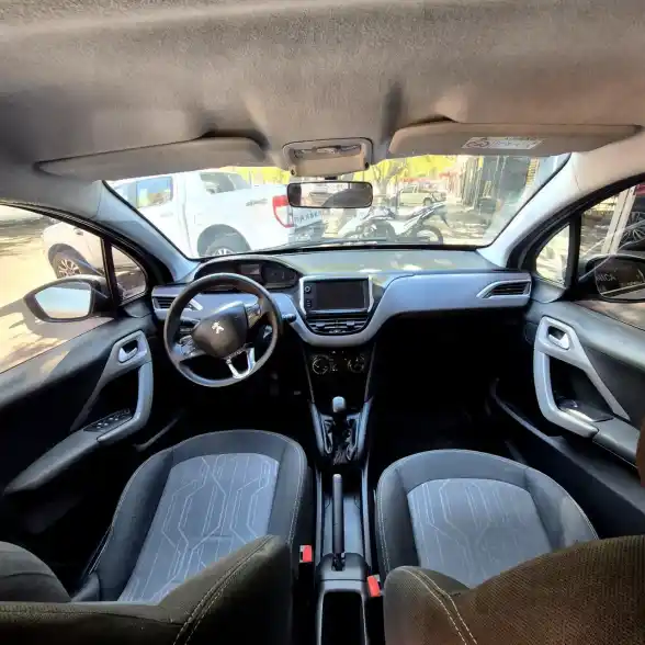 Peugeot 208  2017 - foto 4