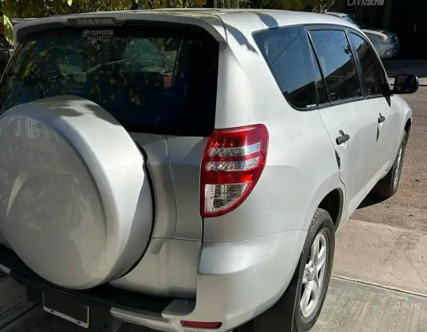 Toyota Rav4  2013 - foto 3