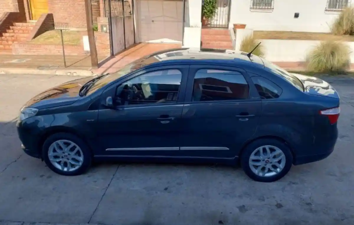 Fiat Grand Siena  2015 - foto 4