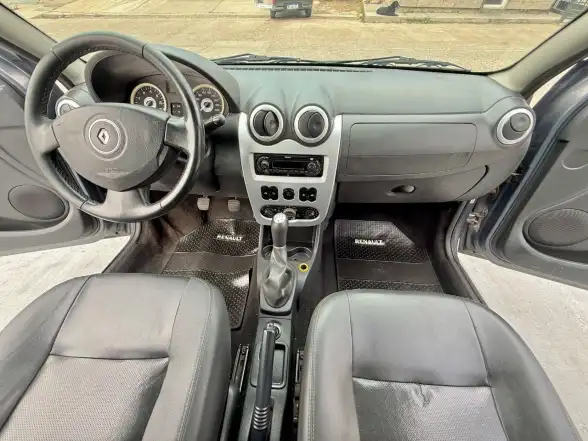 Renault Sandero  2011 - foto 5