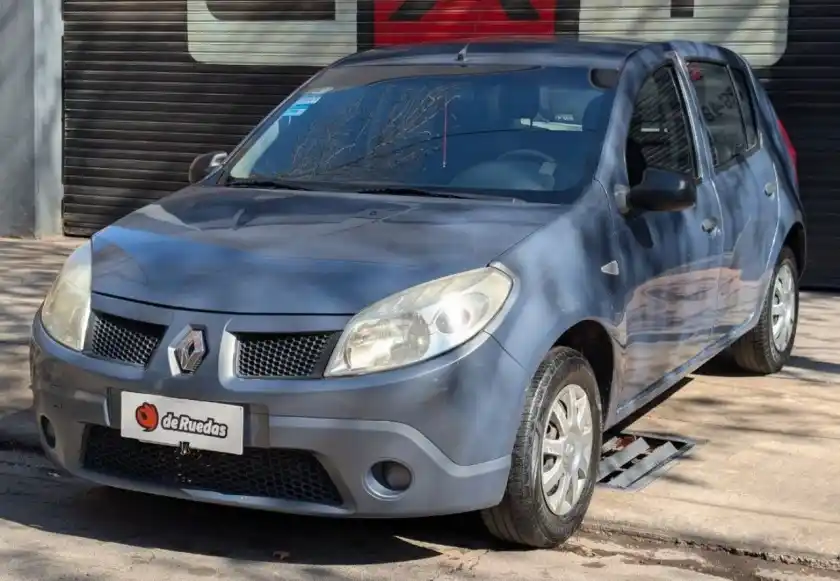 Renault Sandero  2011 - foto 1