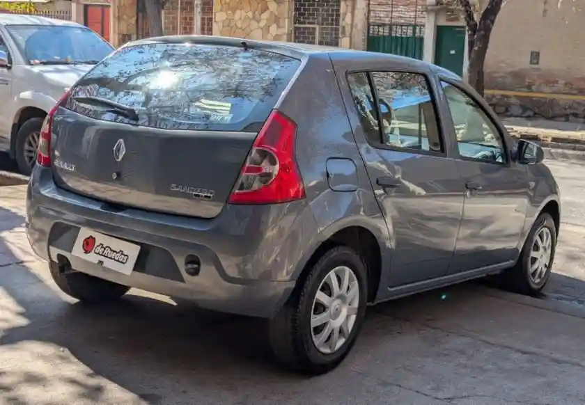 Renault Sandero  2011 - foto 3