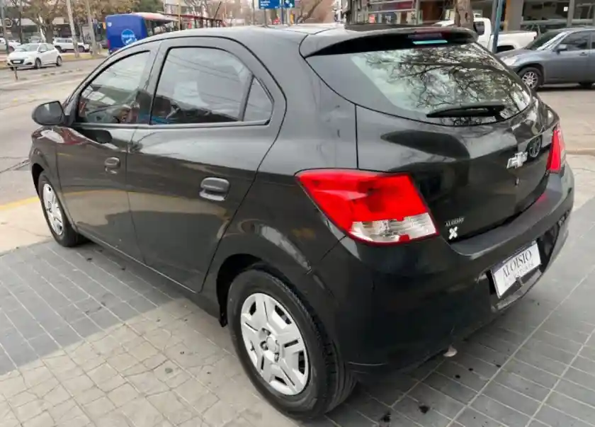 Chevrolet Onix  2018 - foto 3