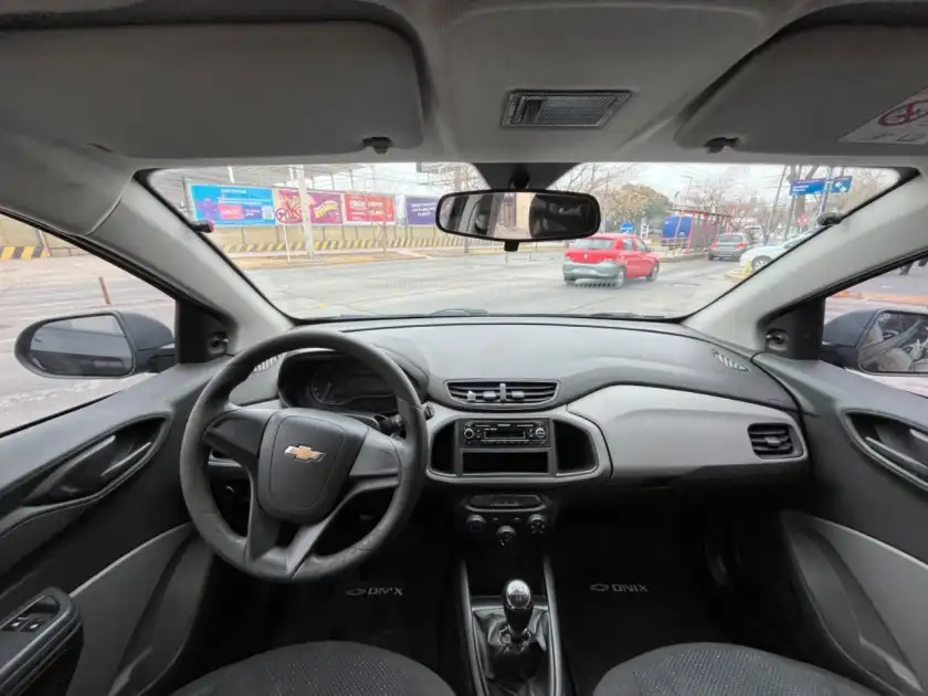 Chevrolet Onix  2018 - foto 4