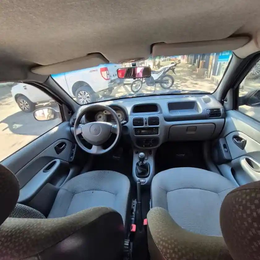 Renault Clio  2010 - foto 3